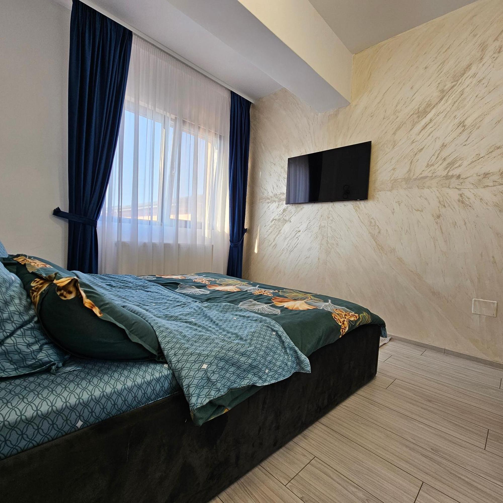 Apartament Dem Radulescu Langa Strand Râmnicu Vâlcea Kültér fotó
